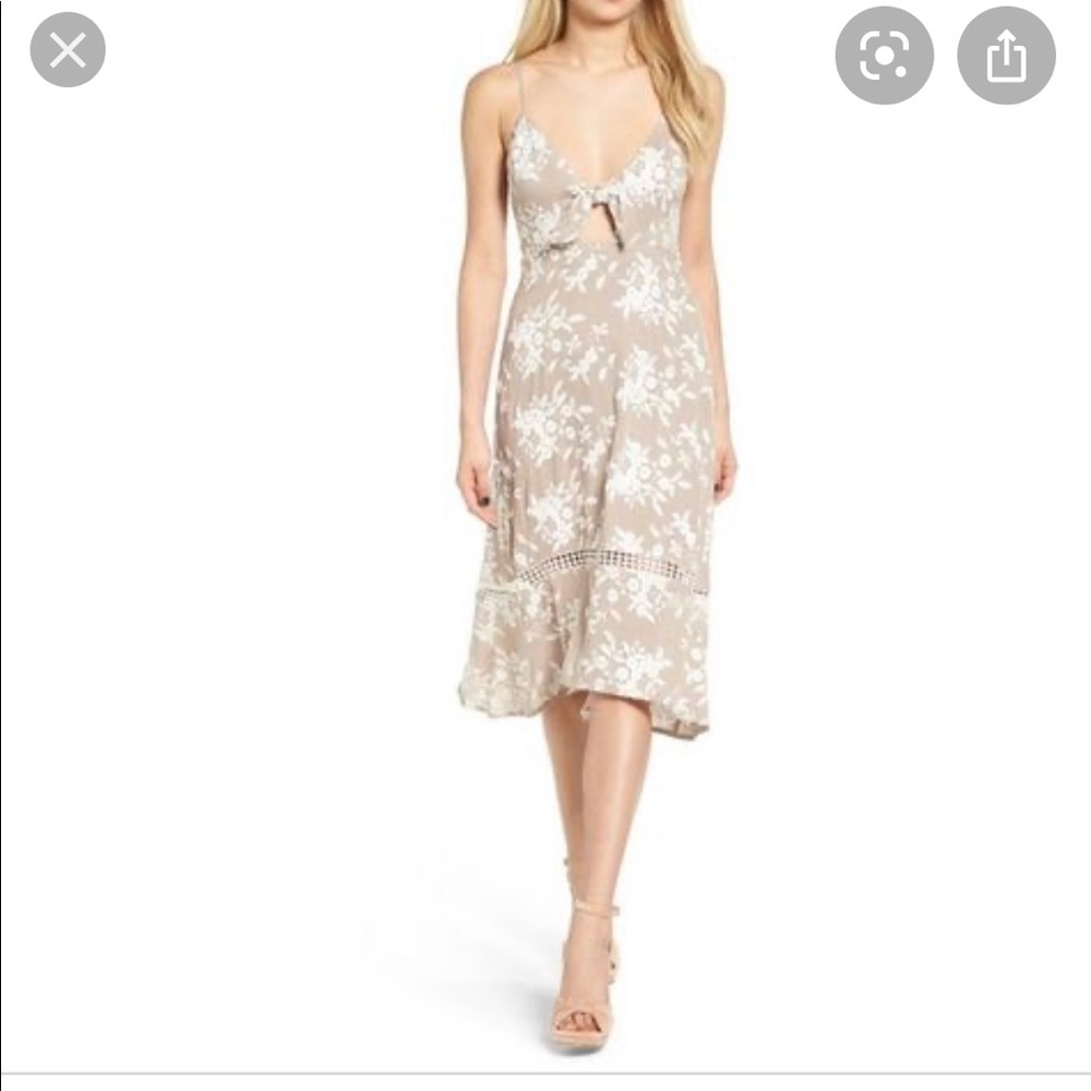 ASTR The label embroidered tie front dress